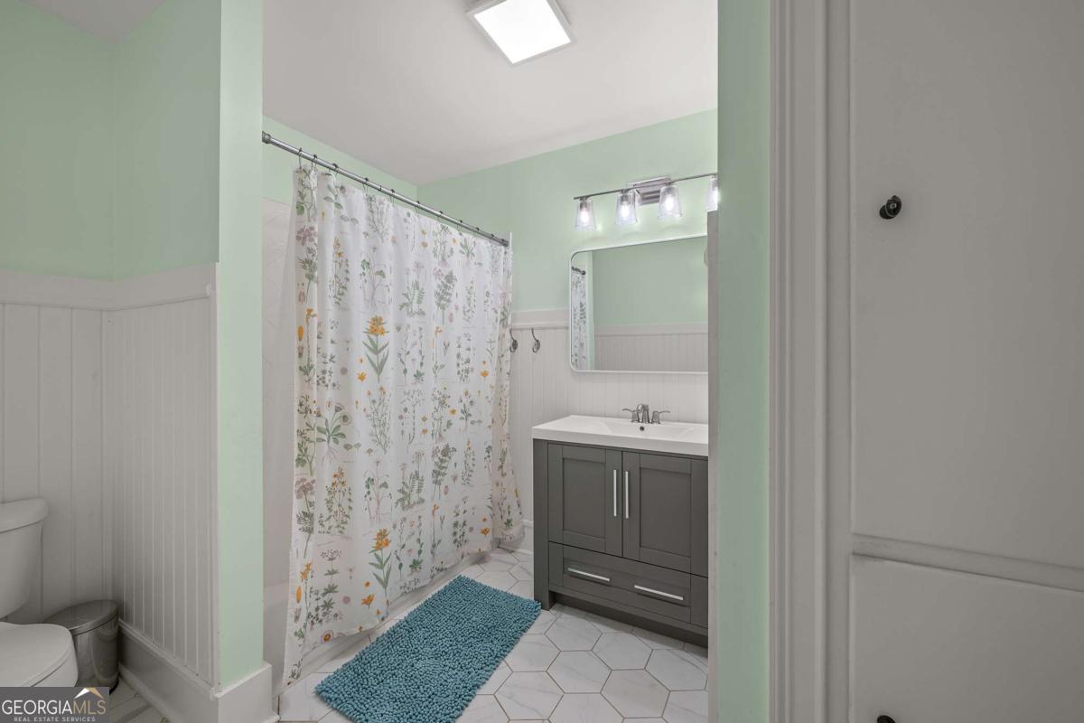 160 Crestview Circle Property Photo 19