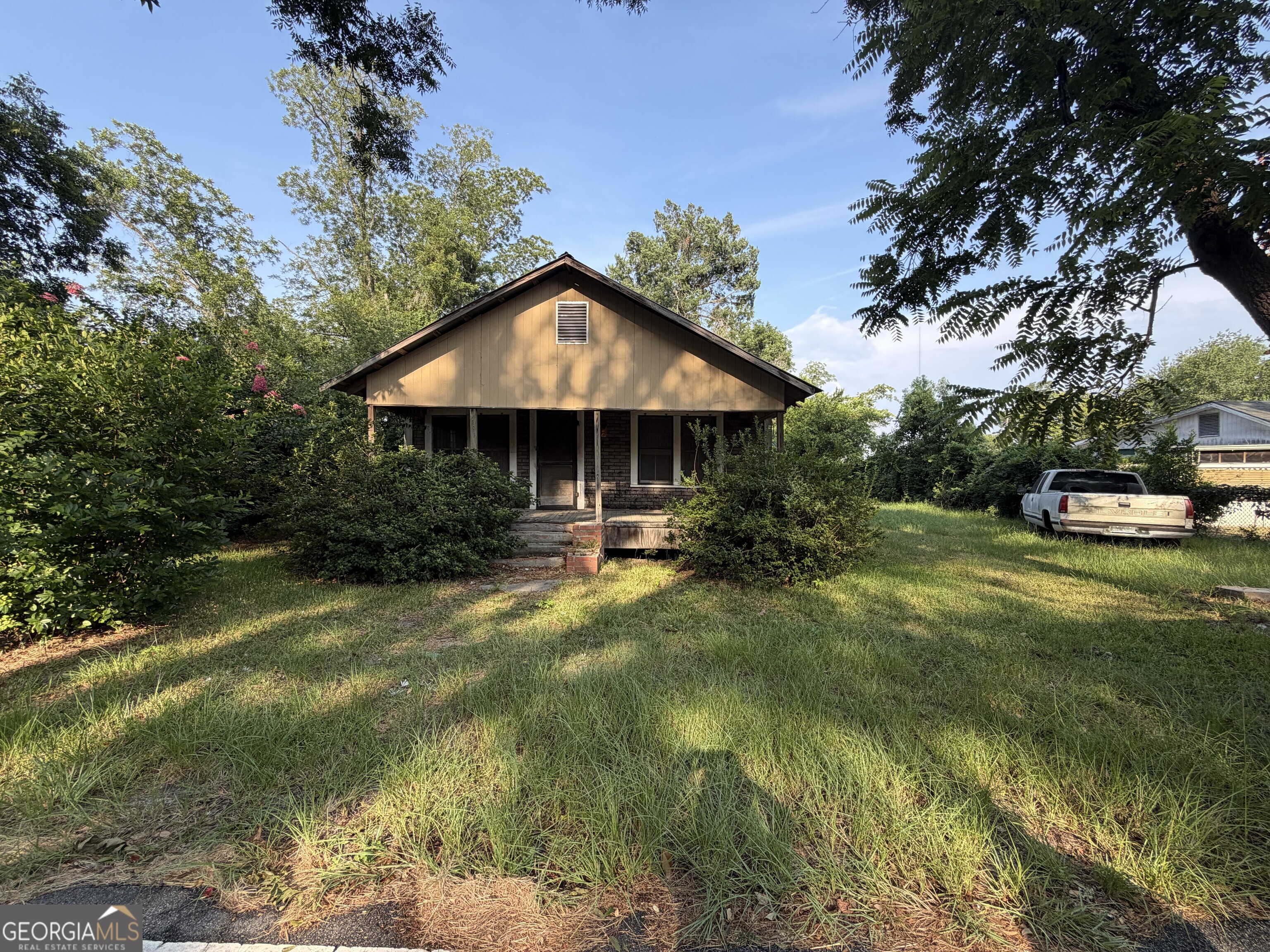 321 Leo Marshall Street Property Photo 1