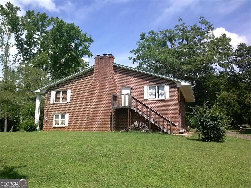 8122 Jefferson Drive Property Photo 4