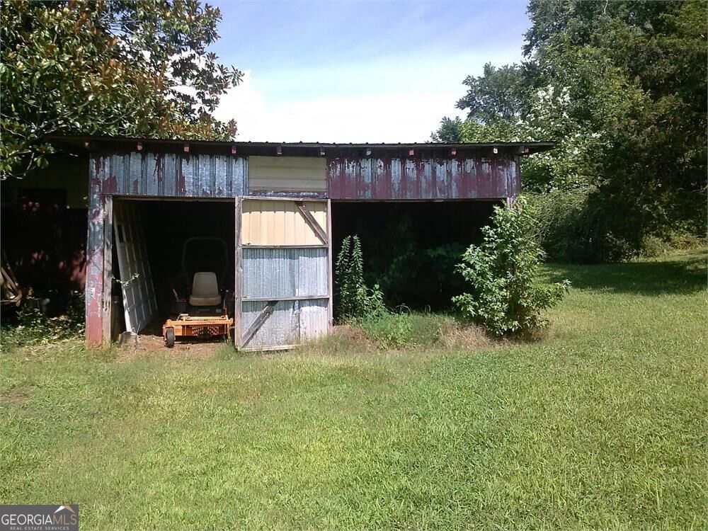 8122 Jefferson Drive Property Photo 8
