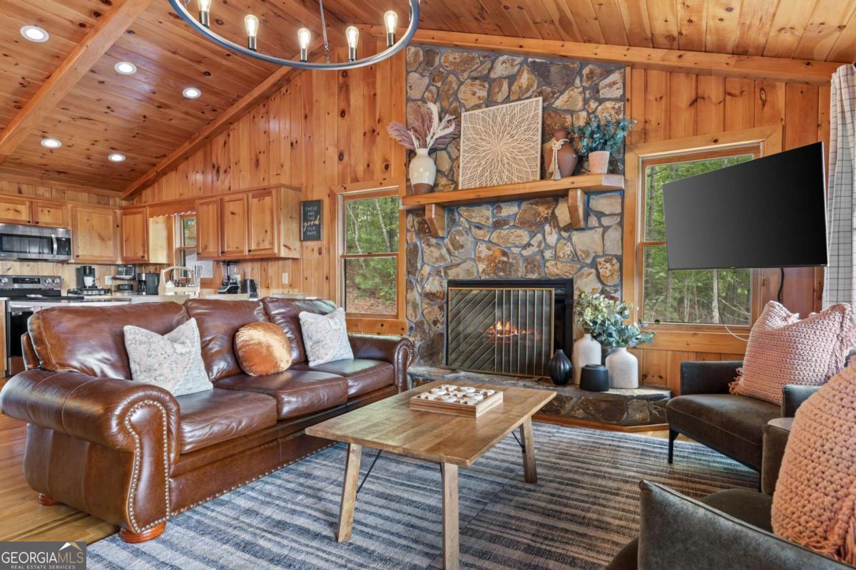 335 N Old Aska Road Property Photo 4