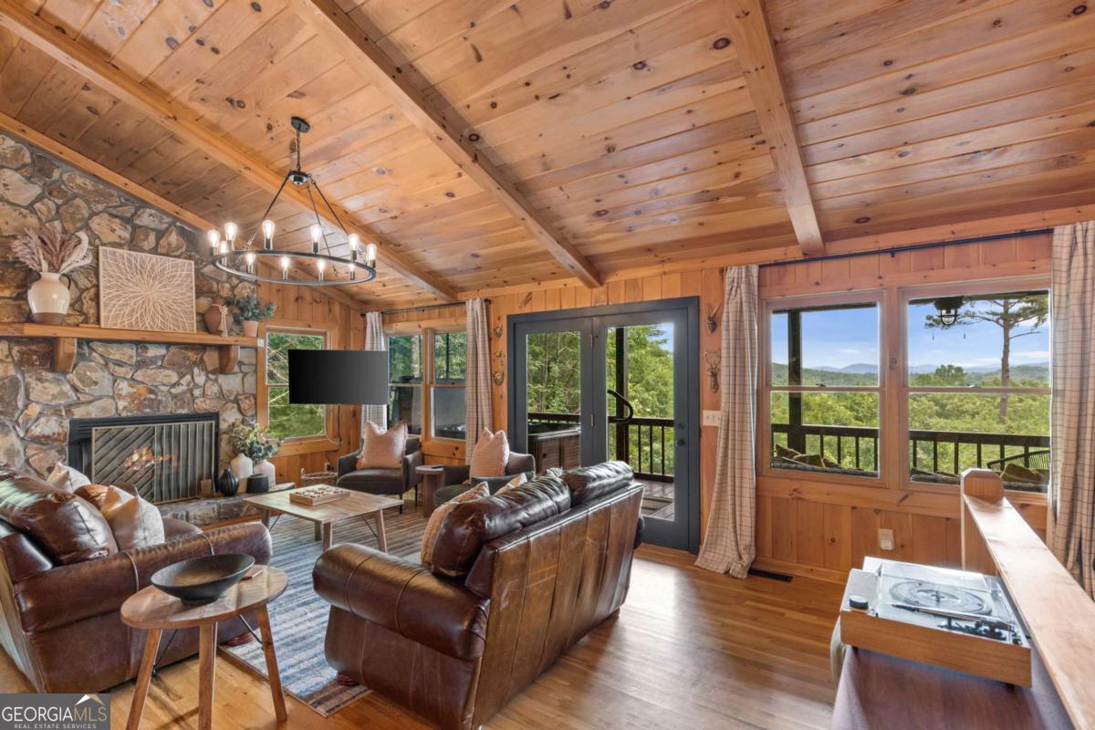 335 N Old Aska Road Property Photo 8
