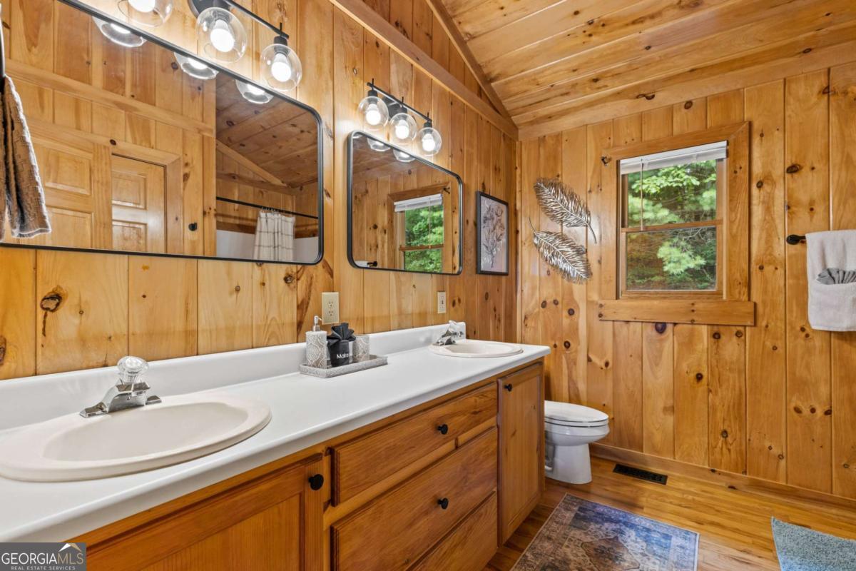 335 N Old Aska Road Property Photo 17