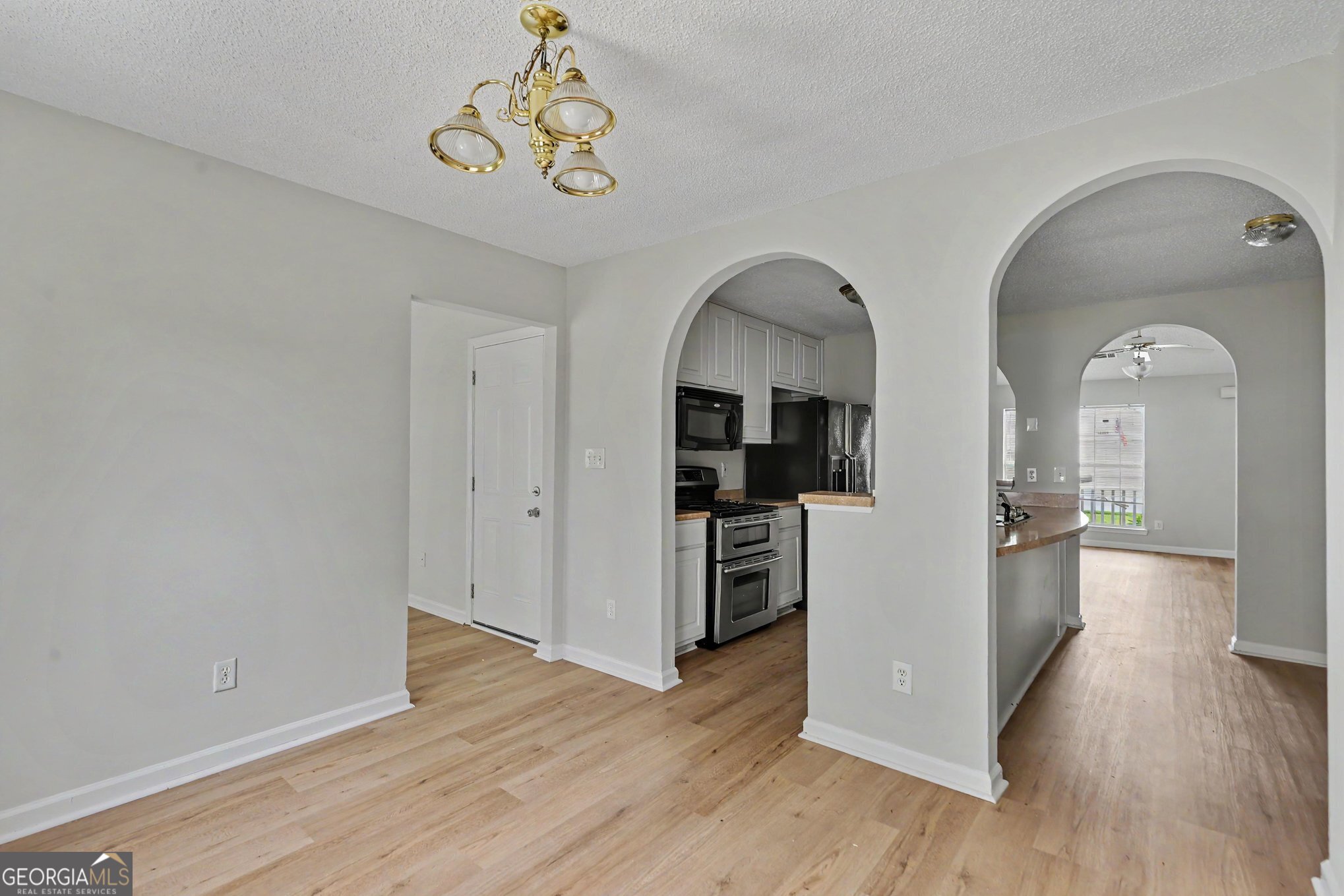 9009 Highland Pass Property Photo 10