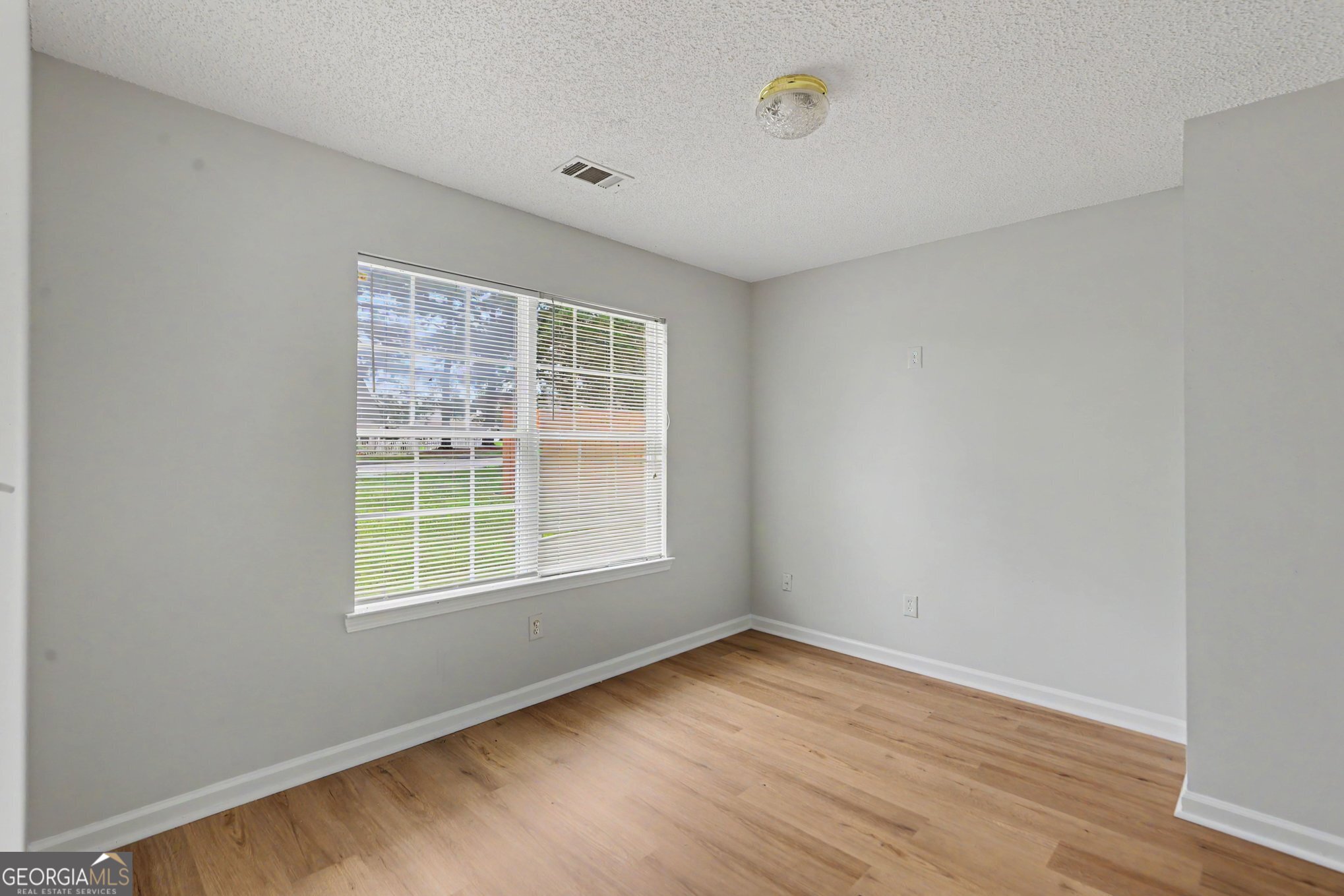 9009 Highland Pass Property Photo 18