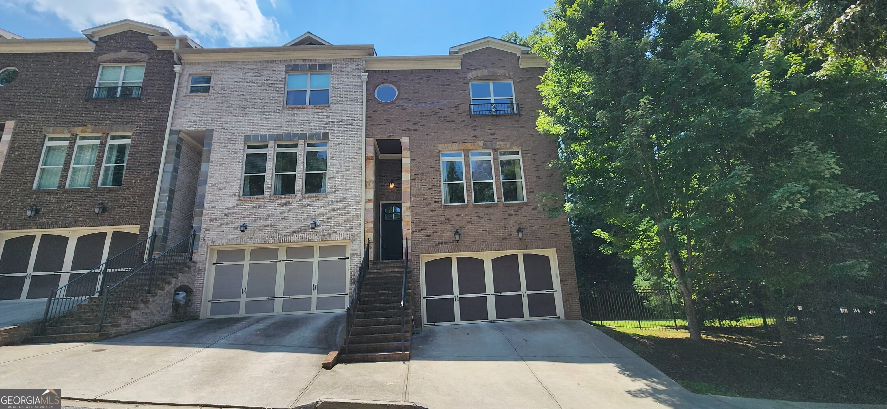 492 Pearl Cove Court Property Photo 1
