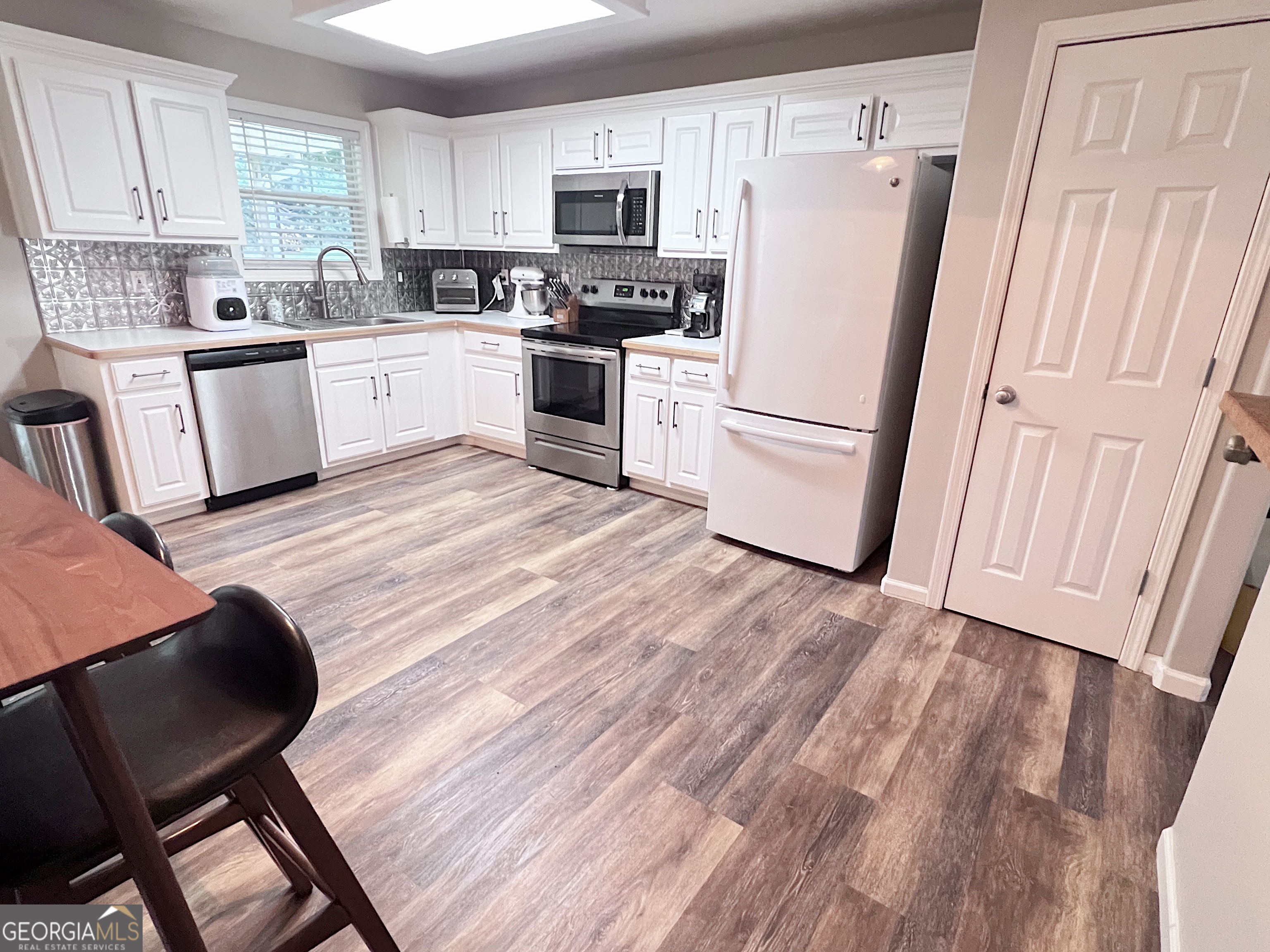1703 Jeremy Drive Property Photo 8