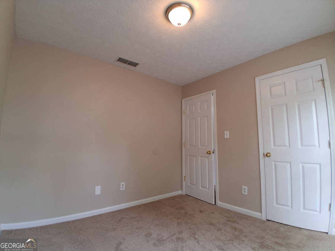 1031 Maple Leaf Drive Property Photo 8