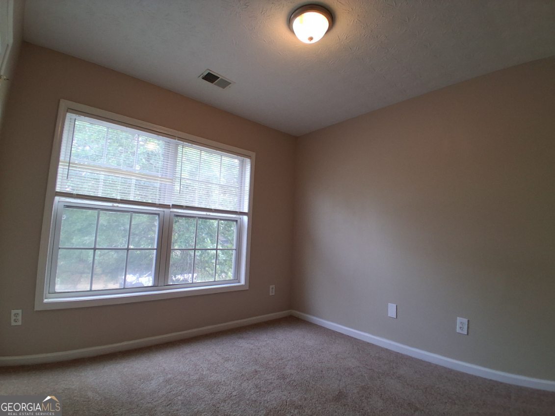1031 Maple Leaf Drive Property Photo 17
