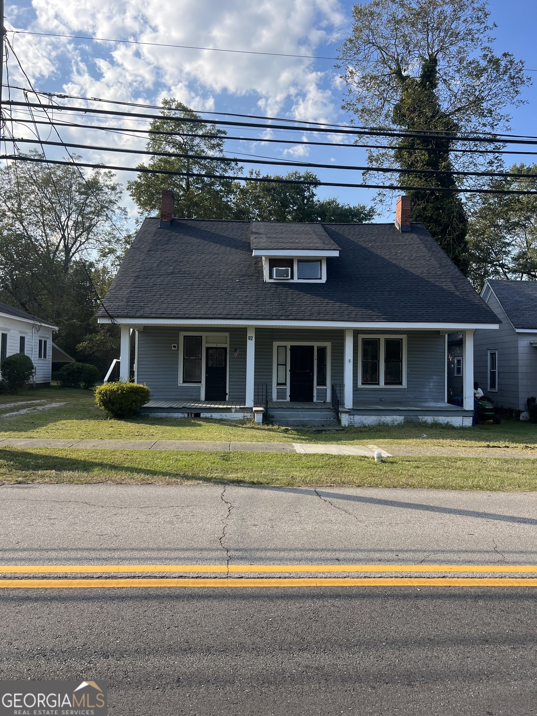 92 Woodlawn Avenue Property Photo 1