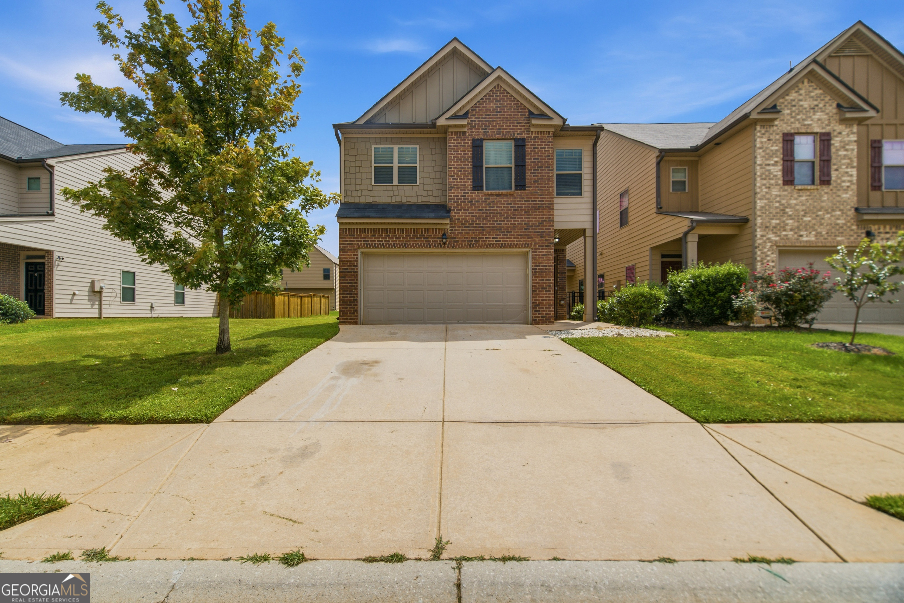 3050 Hendrick Drive Property Photo 2
