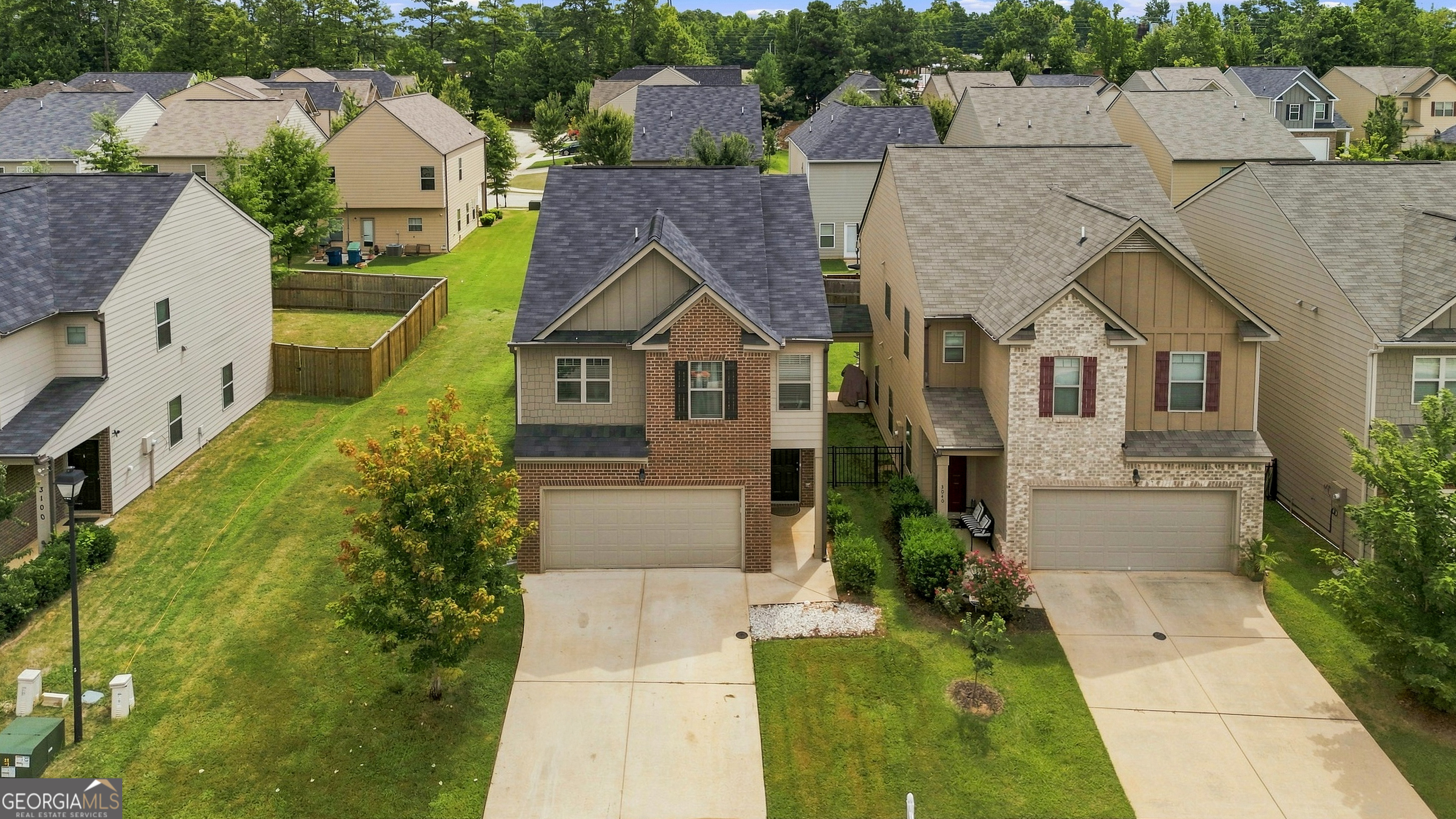 3050 Hendrick Drive Property Photo 3