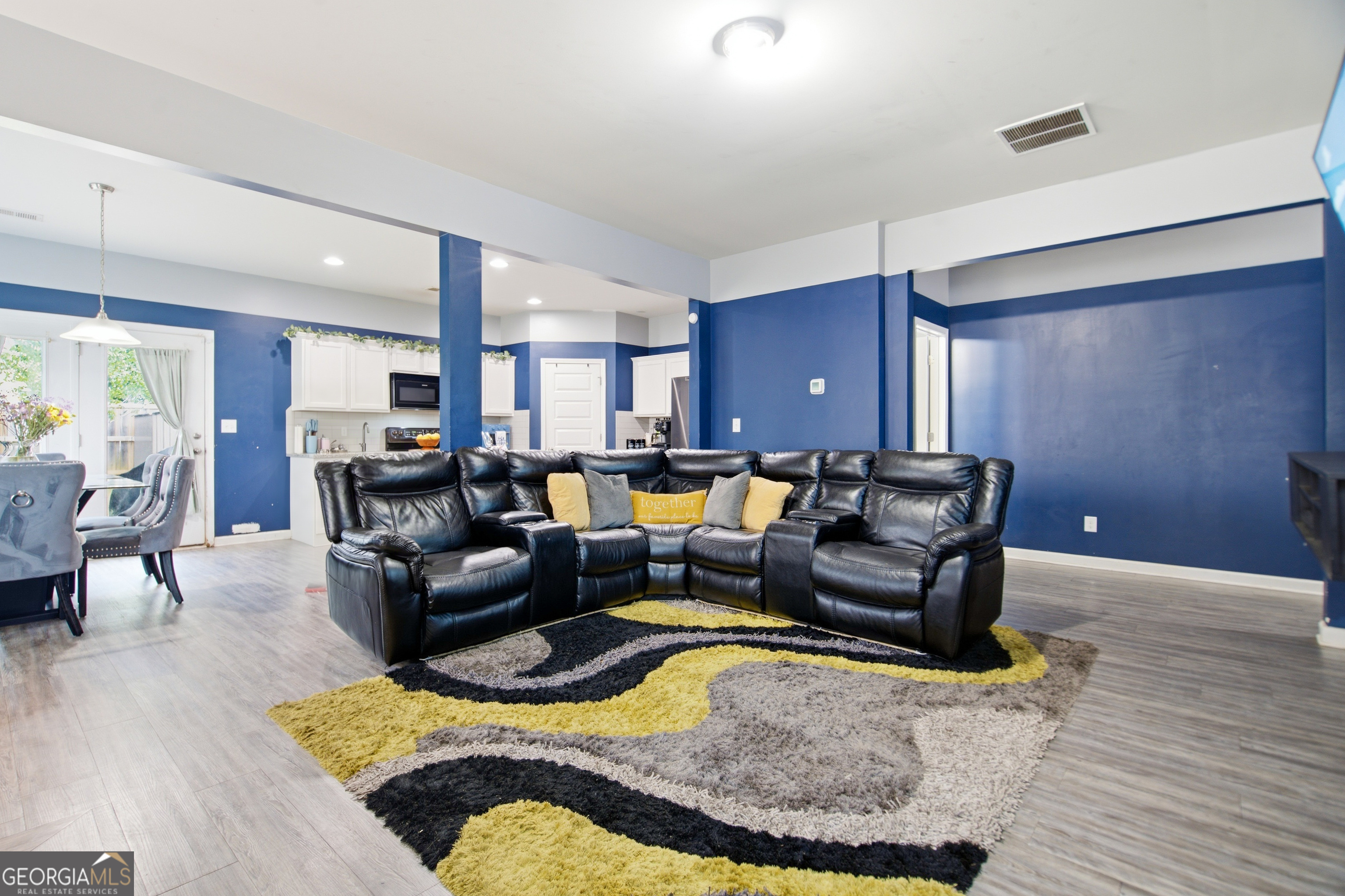 3050 Hendrick Drive Property Photo 8