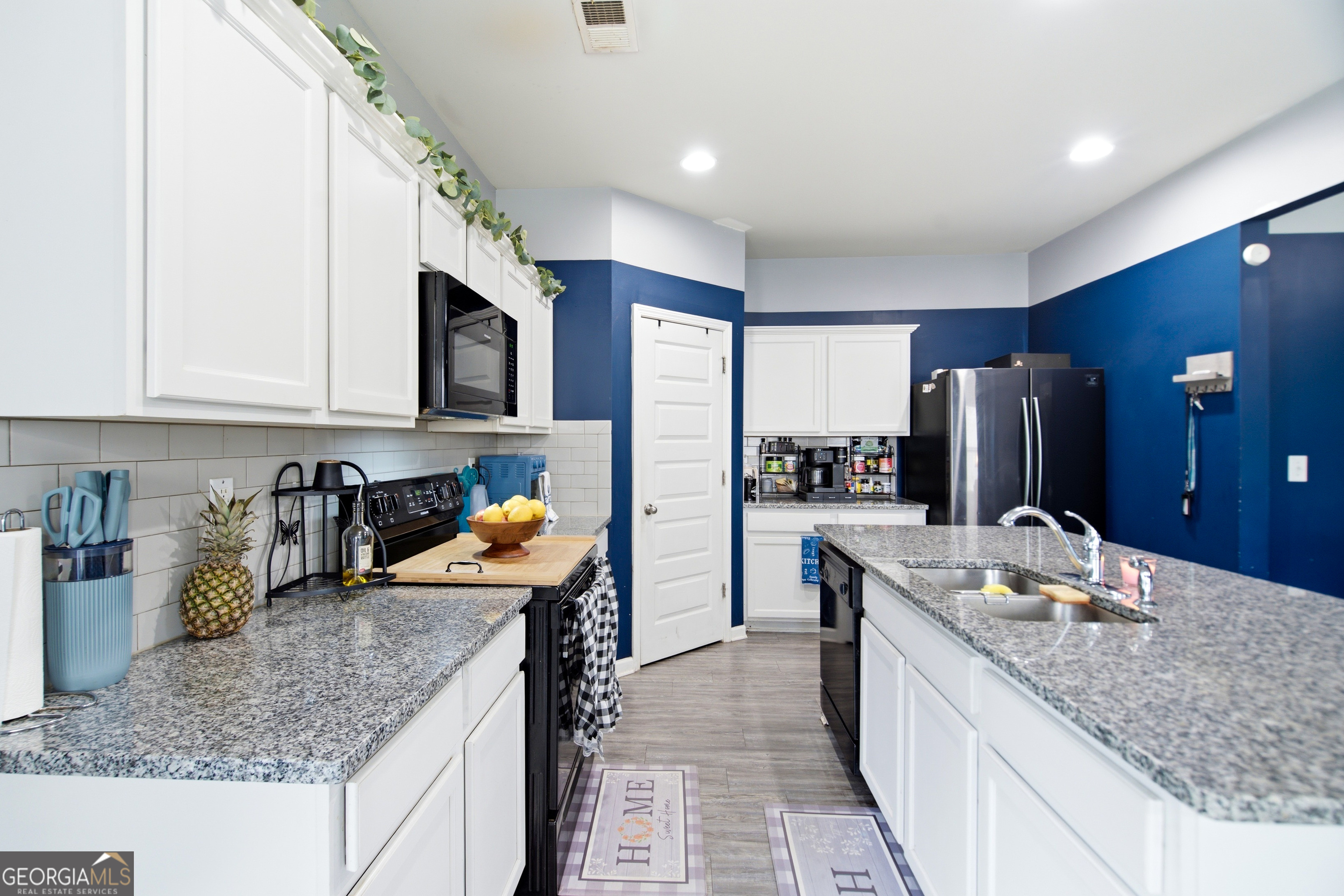 3050 Hendrick Drive Property Photo 13