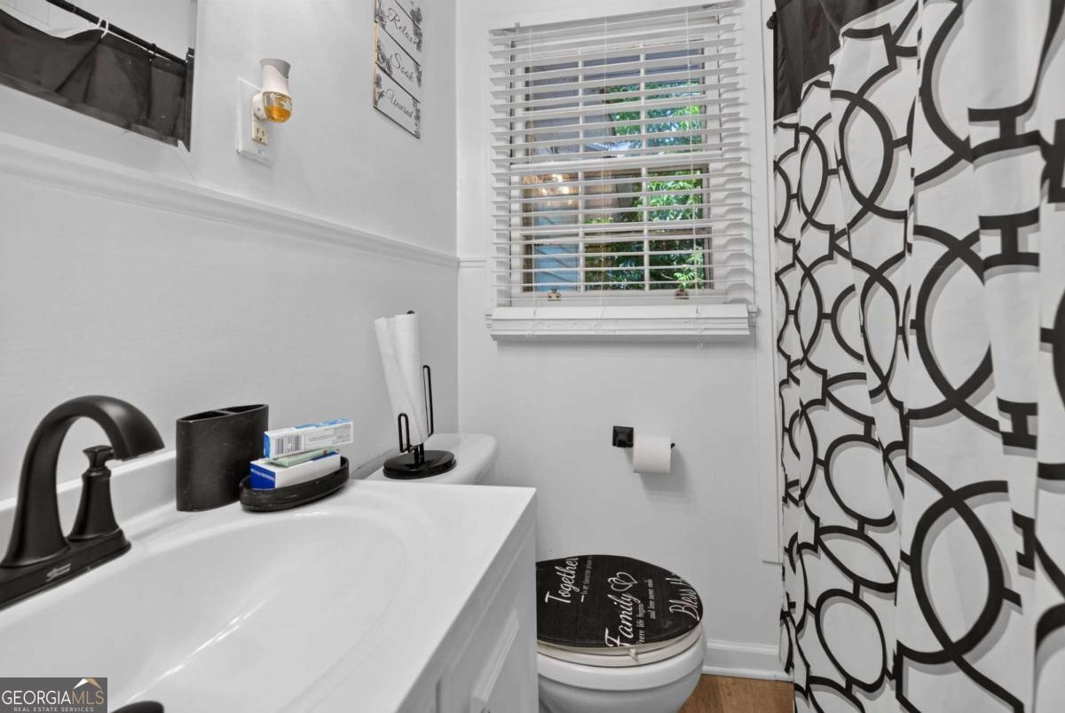 2727 Humphries Street Property Photo 14