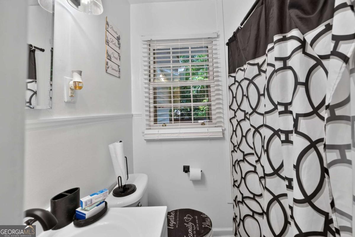 2727 Humphries Street Property Photo 15
