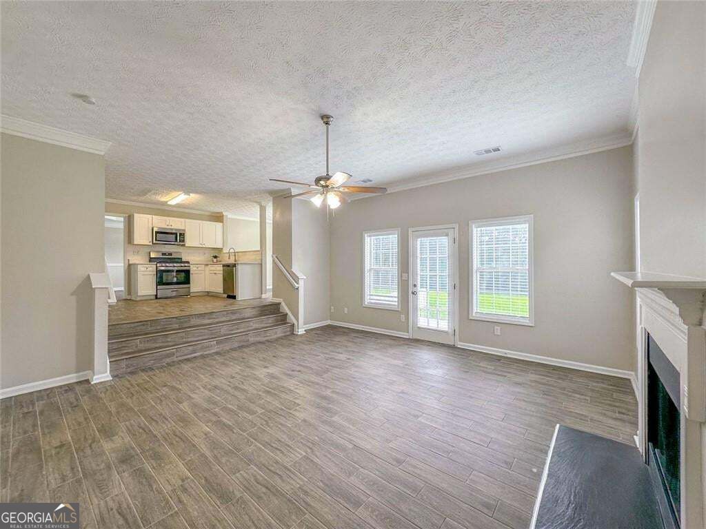 1070 Big Haynes Drive Property Photo 7