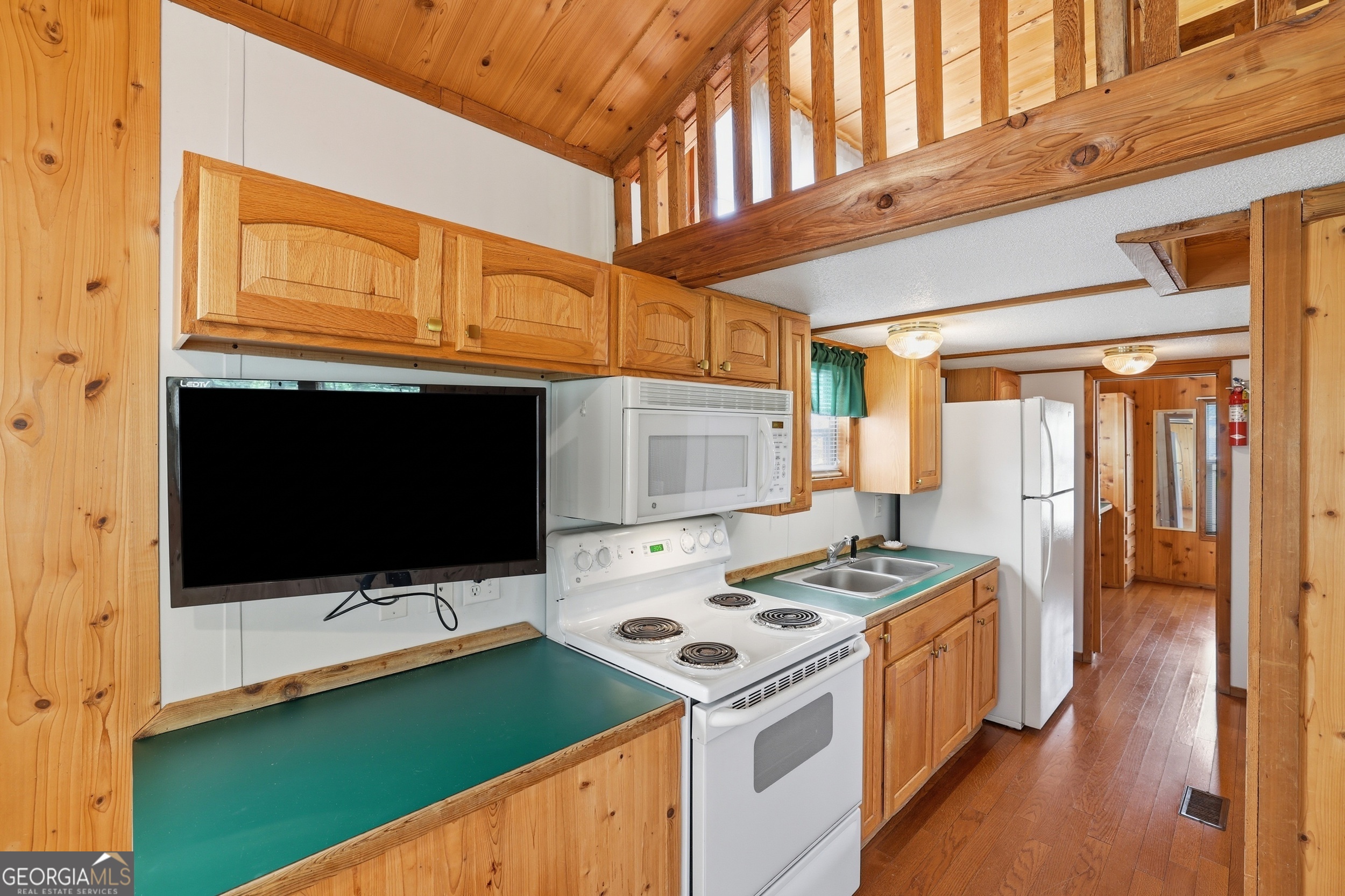 446 River Vista Drive Property Photo 16