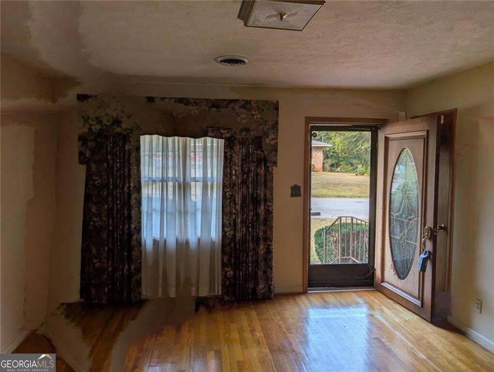 109 7th Street Property Photo 2