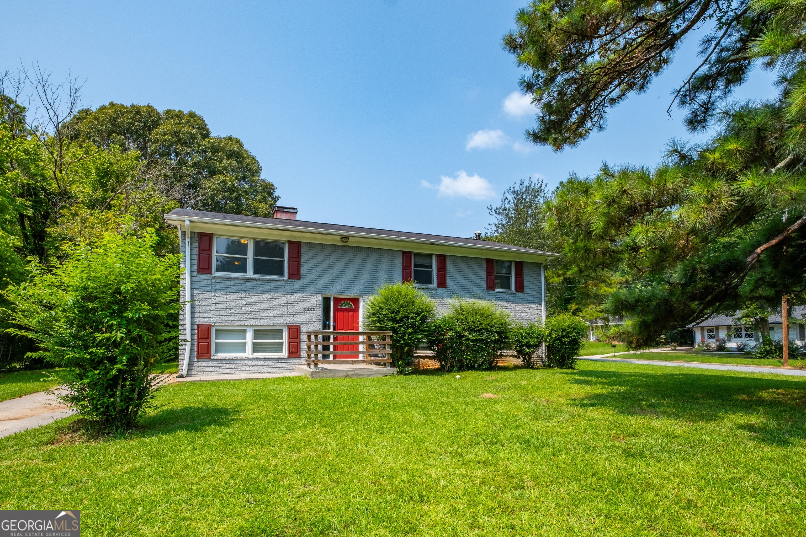 2660 Beacon Drive Property Photo 1