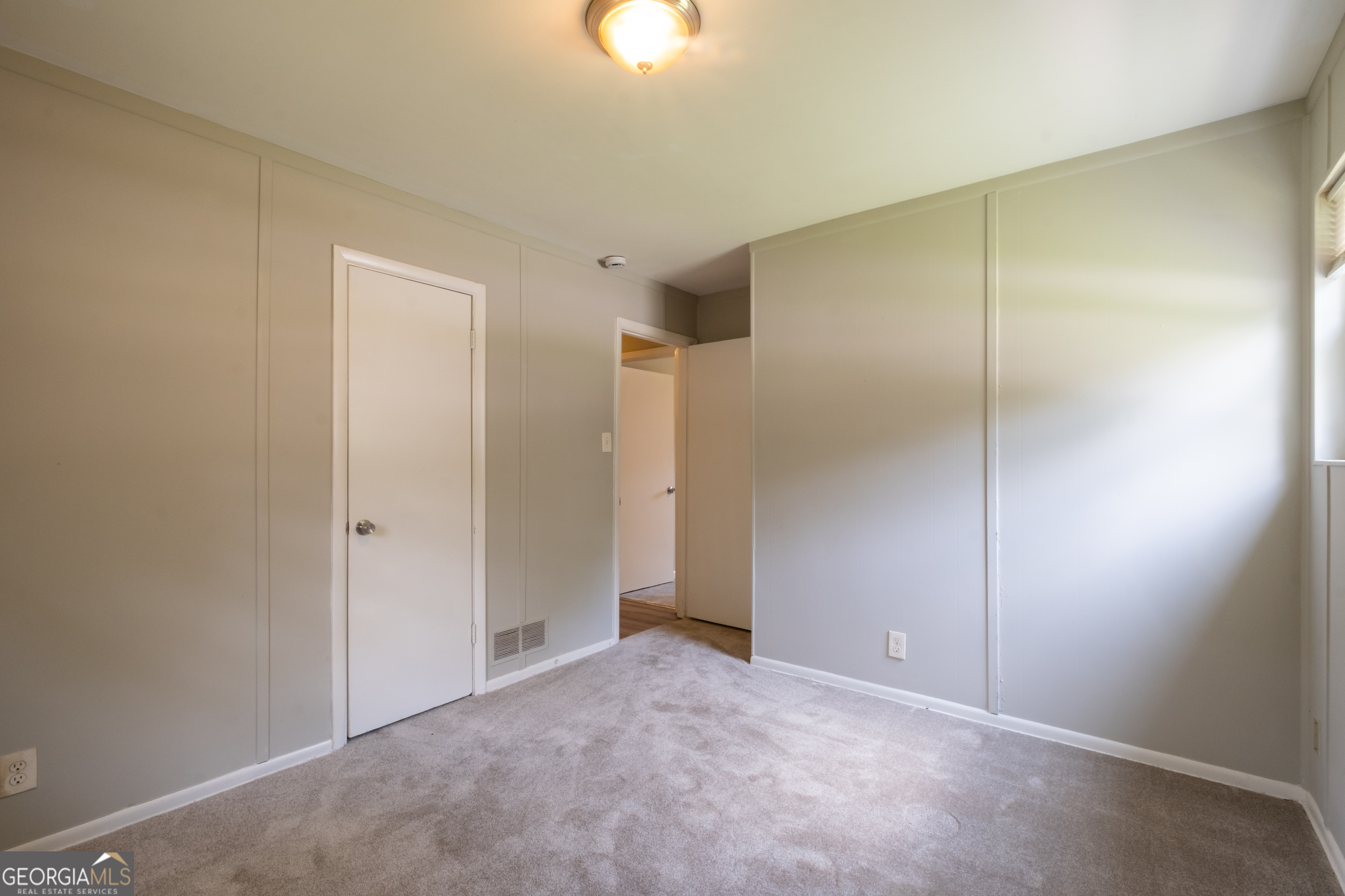 2660 Beacon Drive Property Photo 11