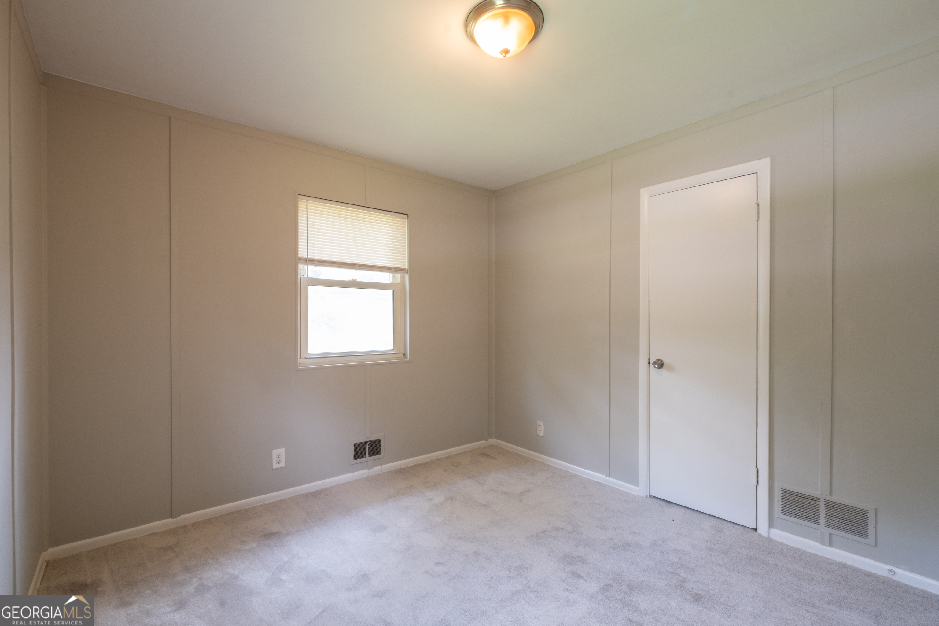 2660 Beacon Drive Property Photo 12