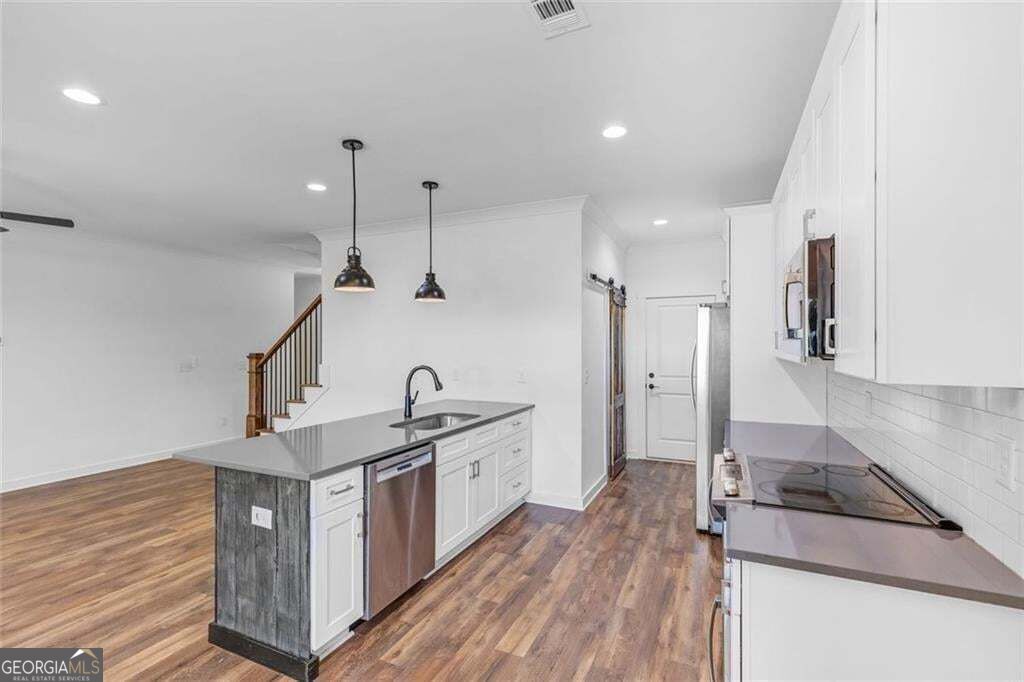 5466 Whitehall Road Property Photo 11
