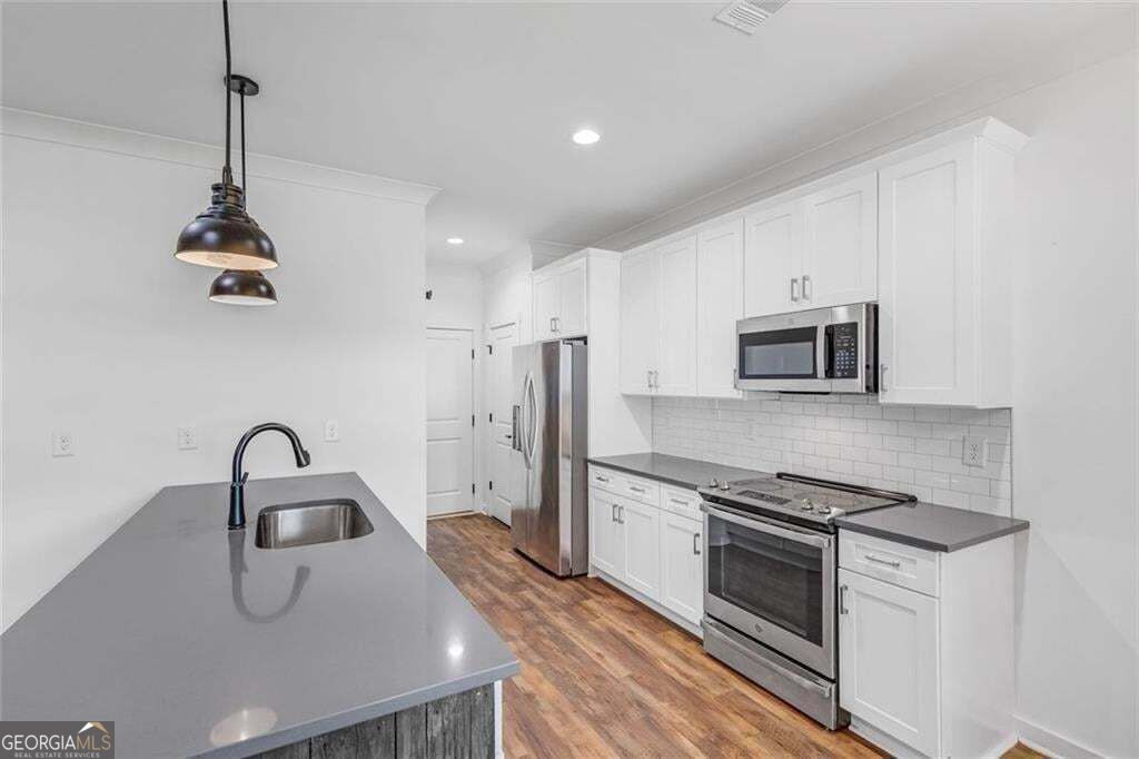 5466 Whitehall Road Property Photo 15