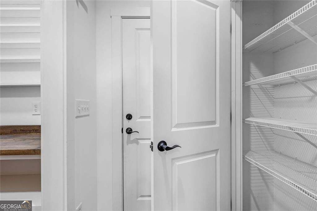 5466 Whitehall Road Property Photo 16