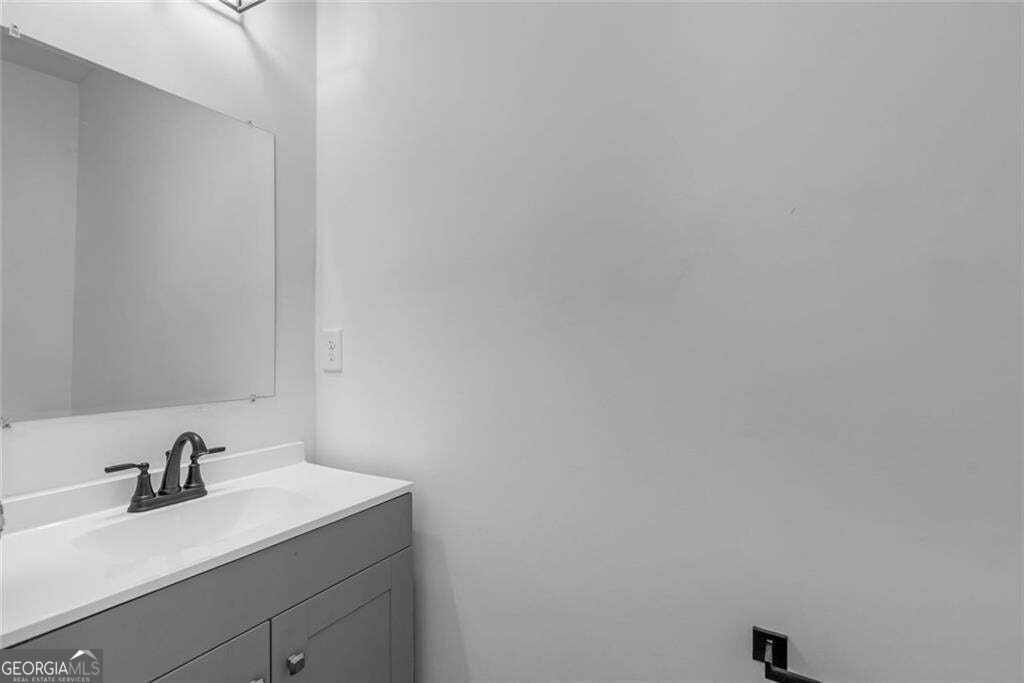 5466 Whitehall Road Property Photo 18