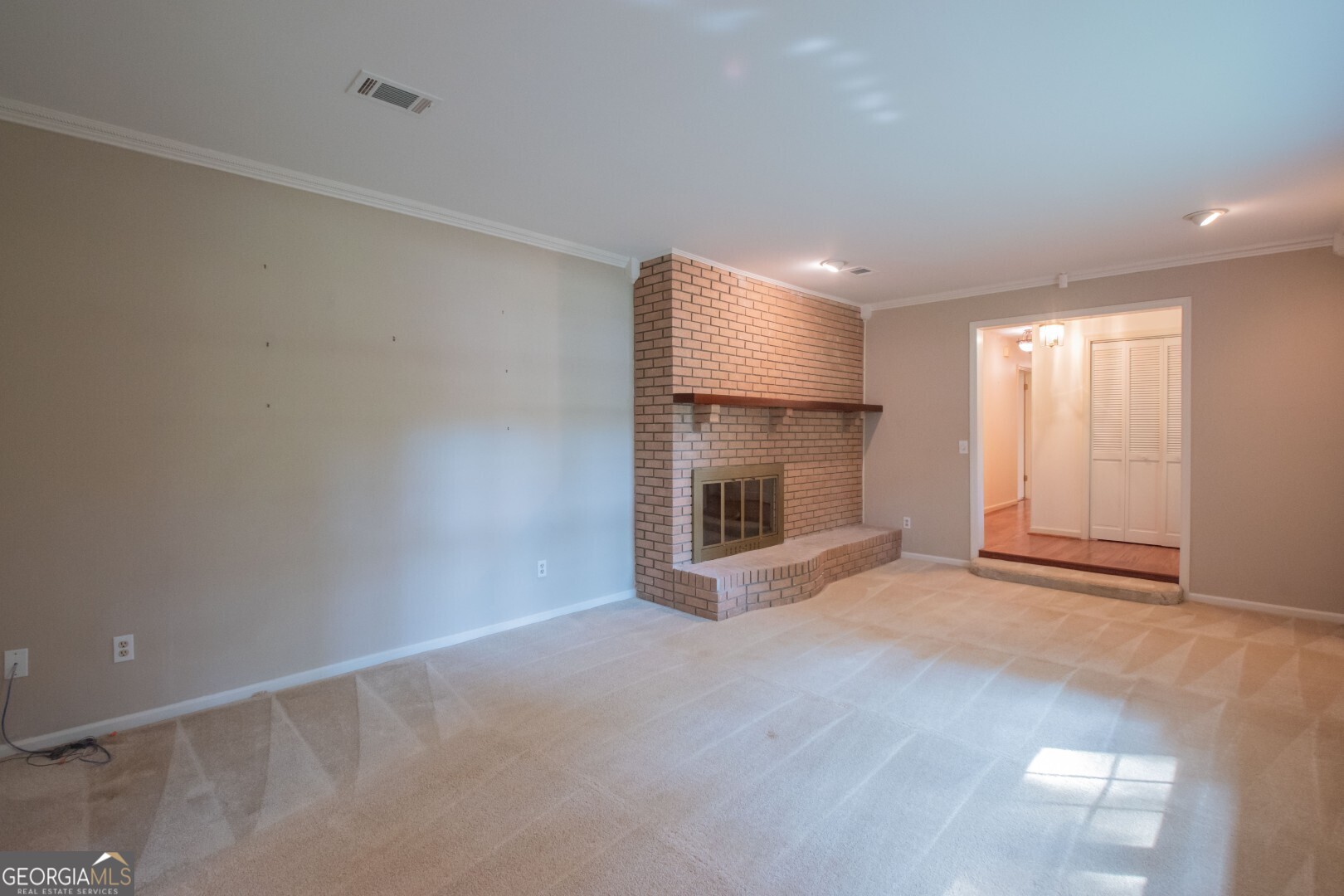 808 Devon Drive Property Photo 8