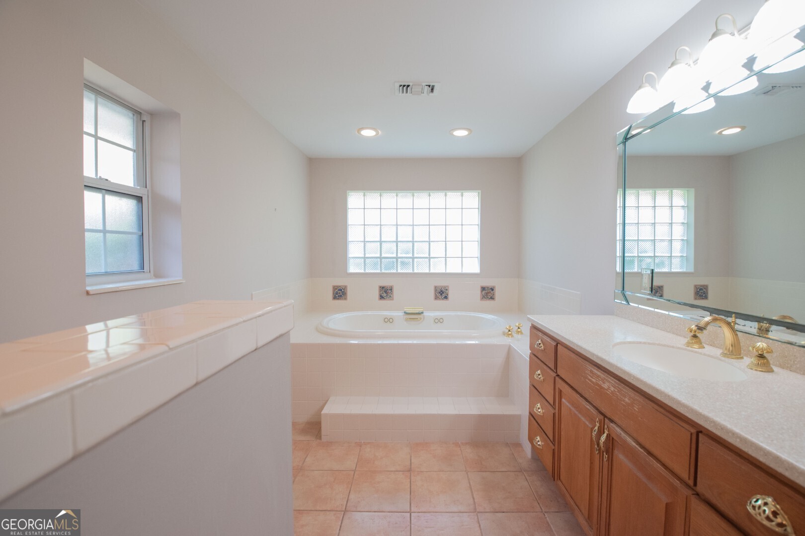 808 Devon Drive Property Photo 25
