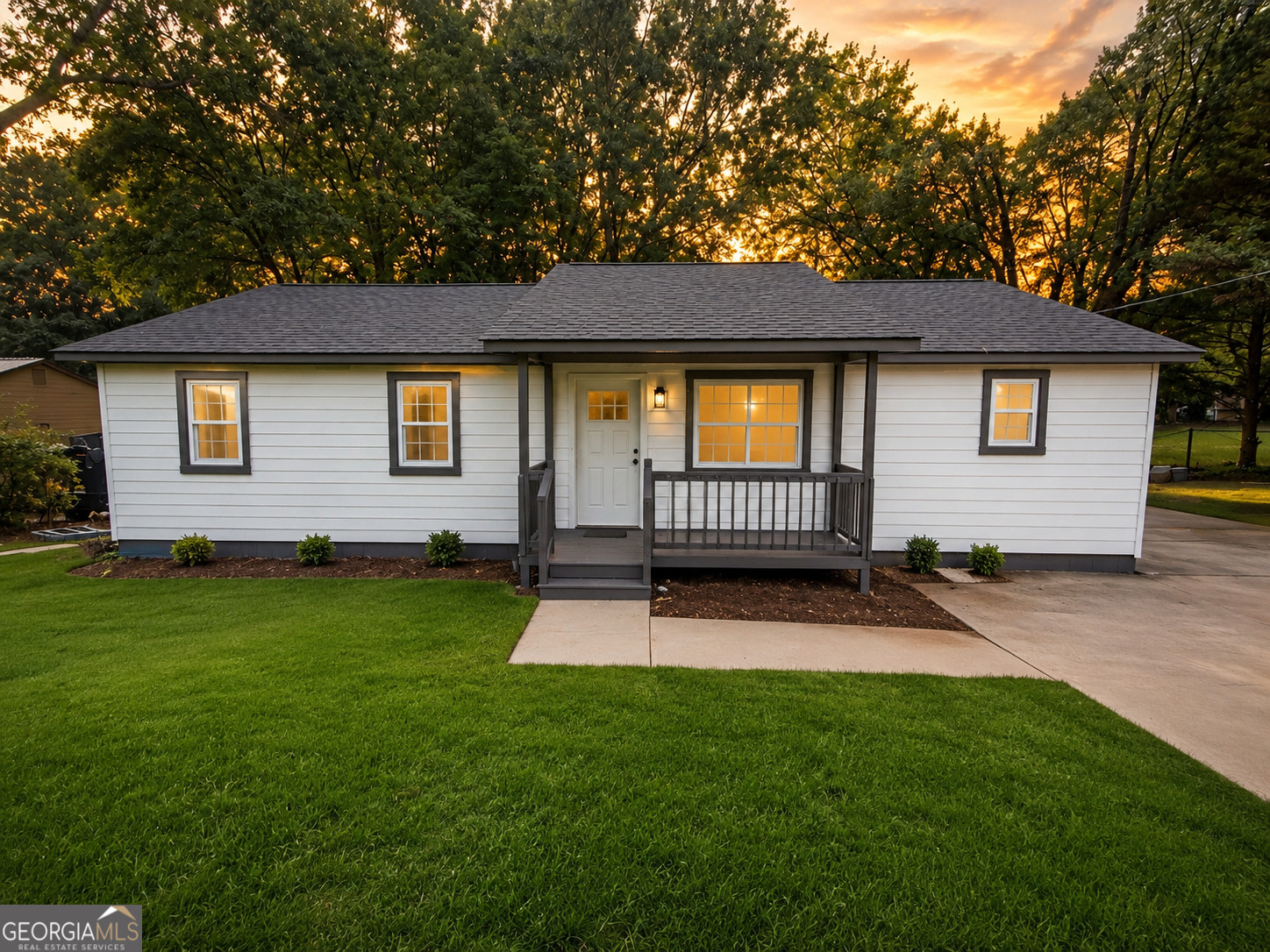1565 Rock Springs Road Property Photo 1