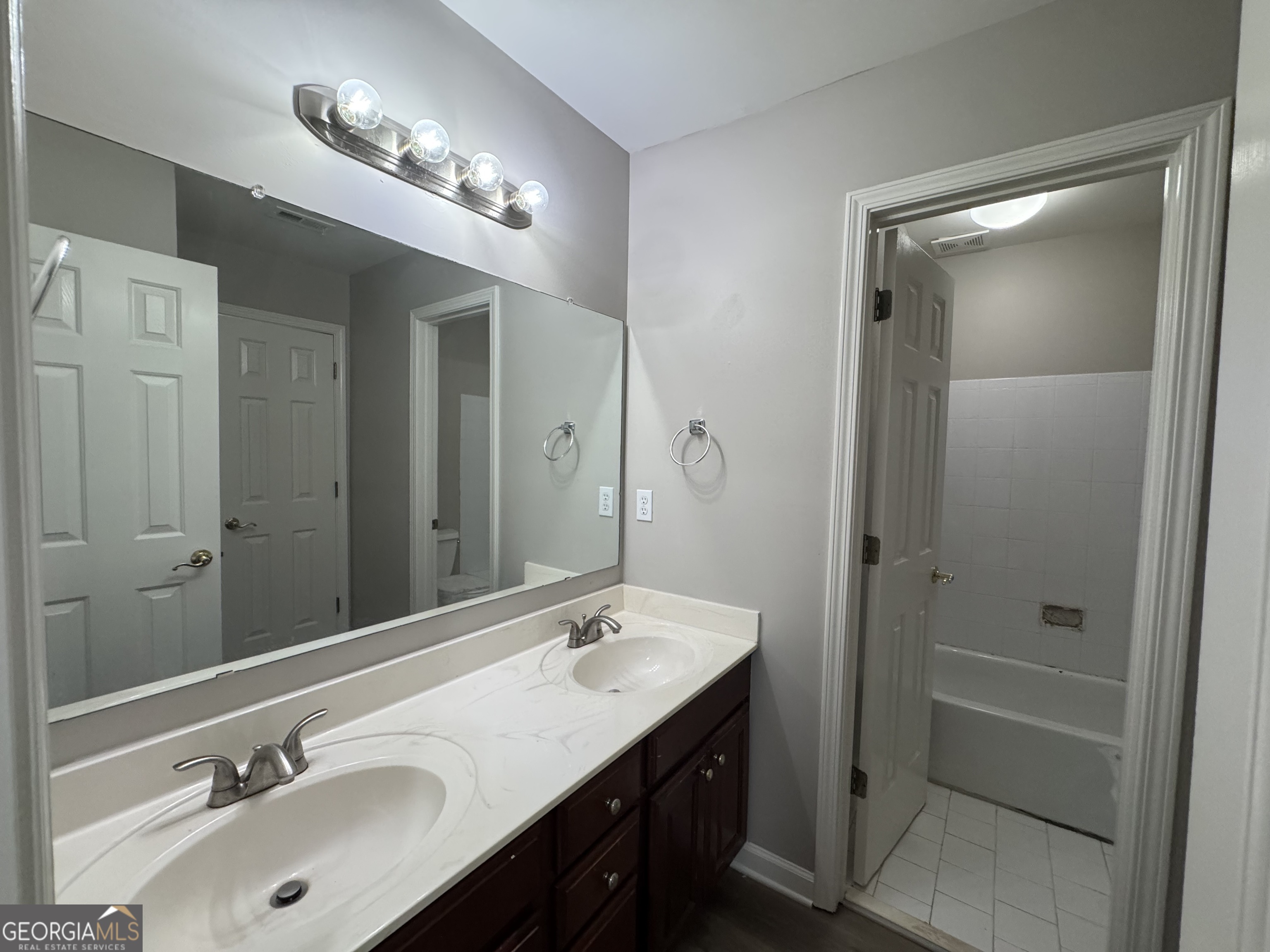 400 Fitzgerald Place Property Photo 33