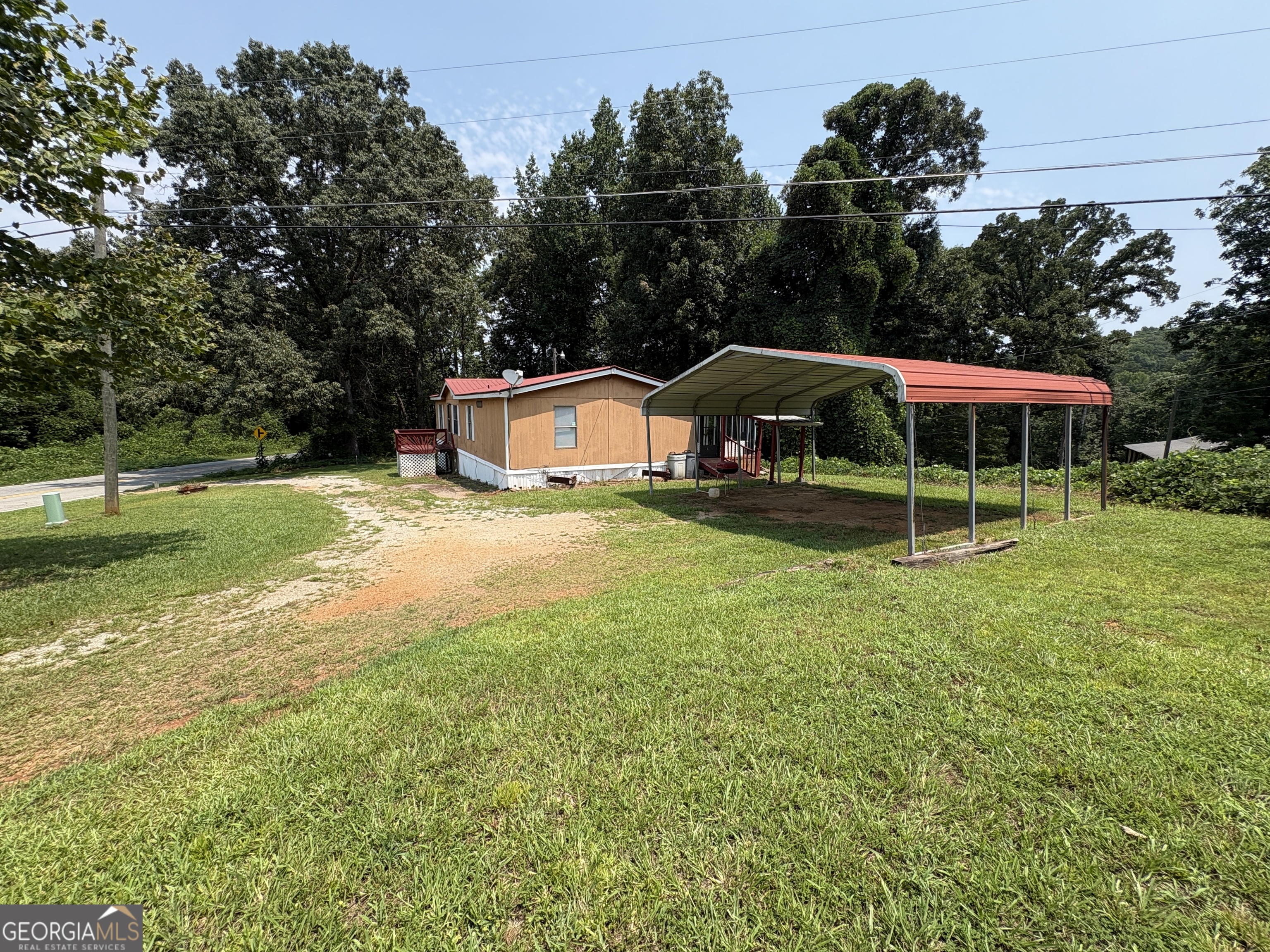 784 Lakeland Drive Property Photo 4