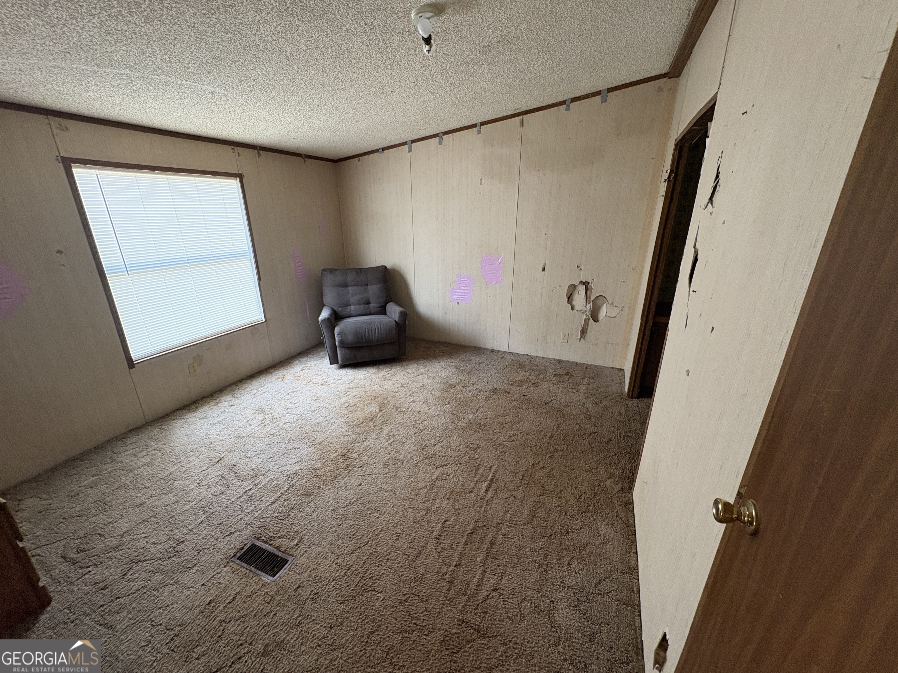 784 Lakeland Drive Property Photo 8