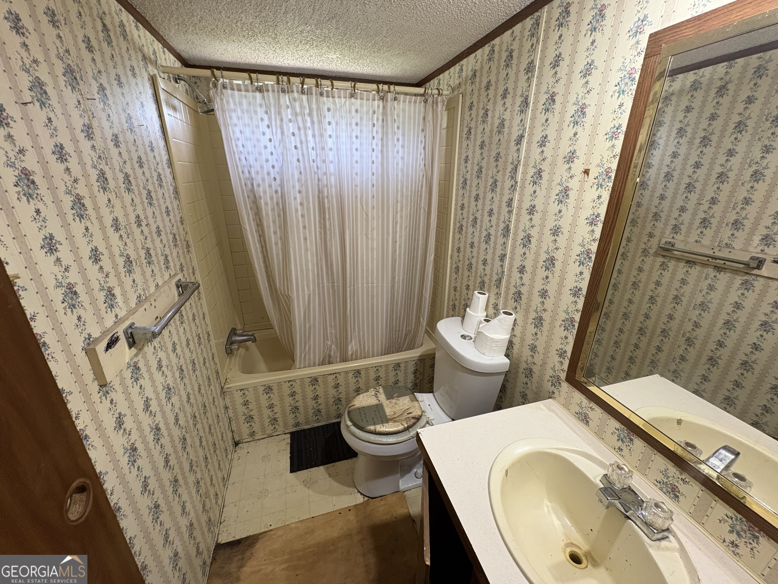 784 Lakeland Drive Property Photo 11