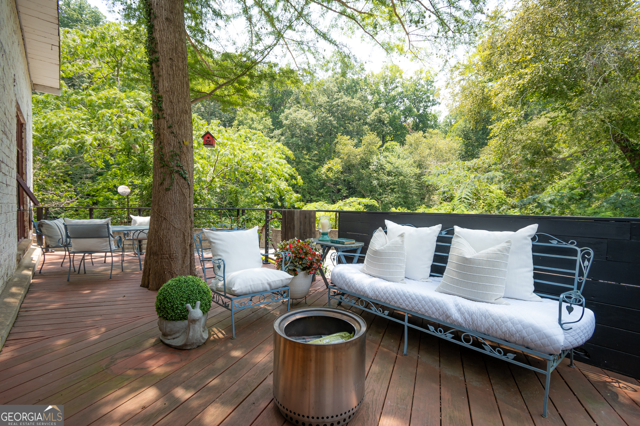 585 White Circle # 32 Property Photo 48