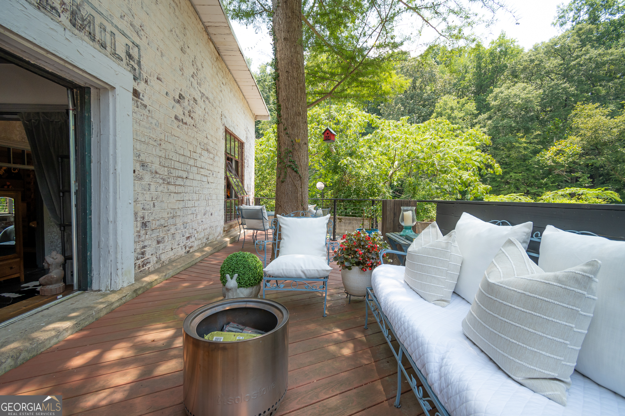 585 White Circle # 32 Property Photo 49