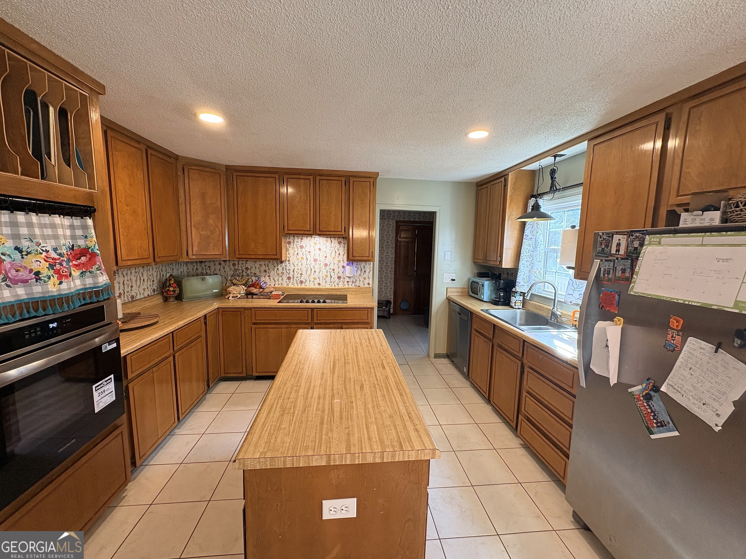 102 Alpine Court Property Photo 6