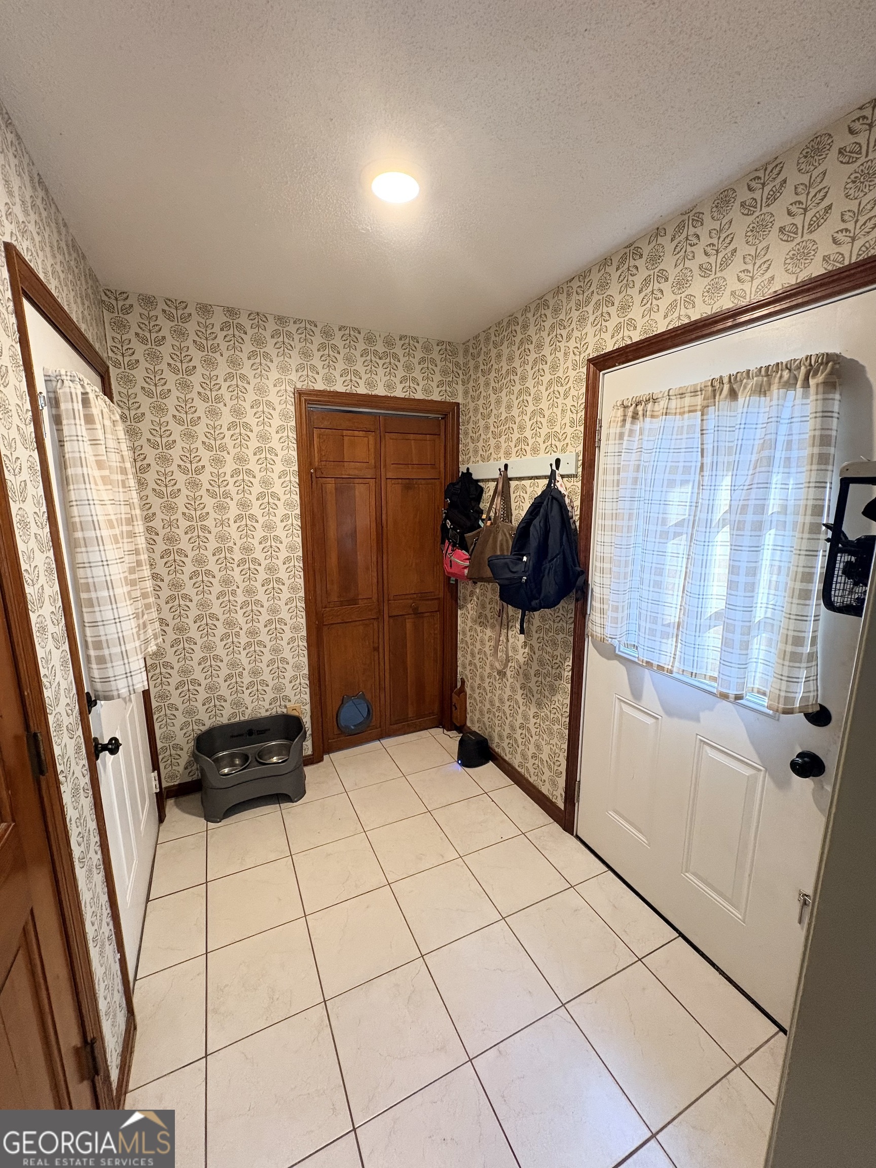 102 Alpine Court Property Photo 11