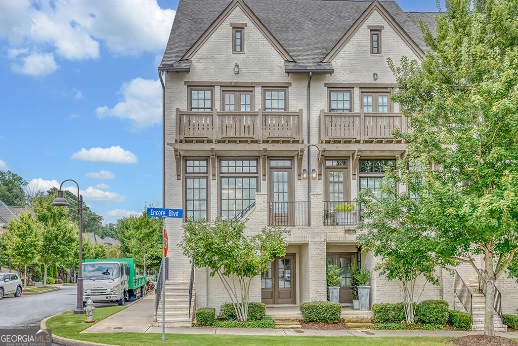 6807 Encore Boulevard Property Photo 1