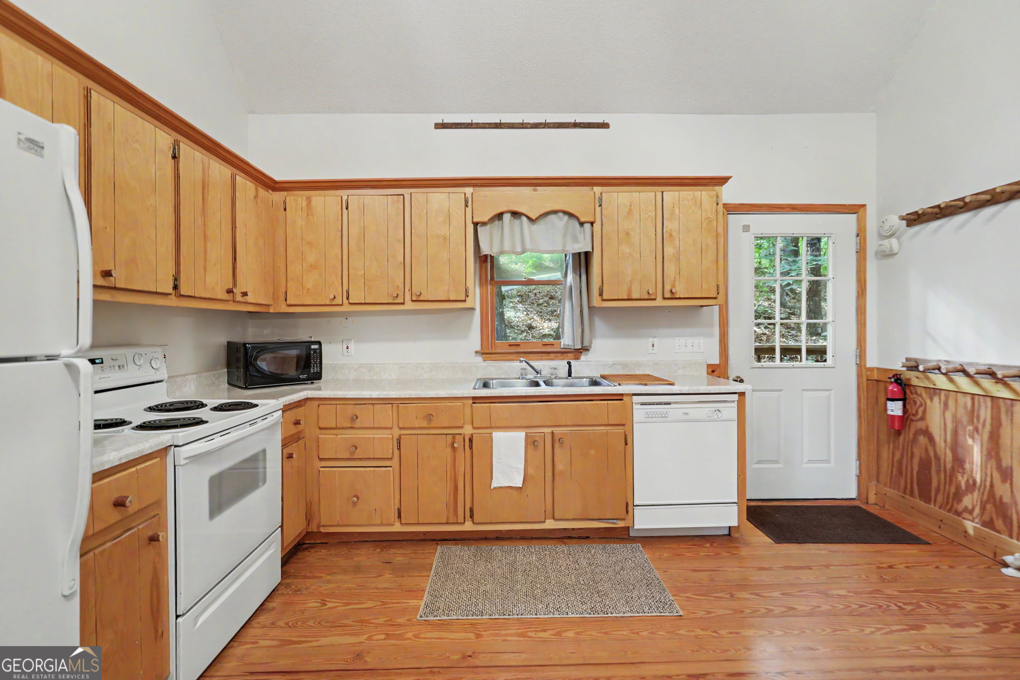 659 Potomac Drive Property Photo 6