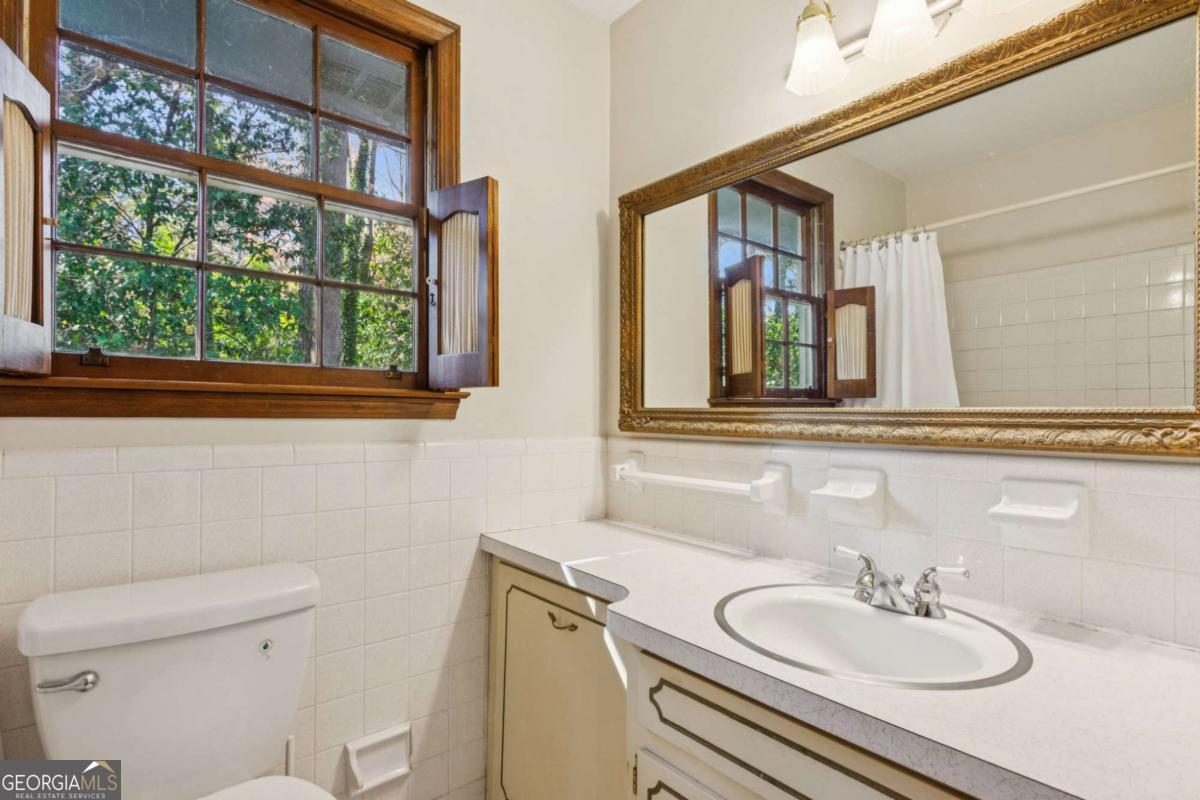 4894 Macbain Lane Property Photo 30