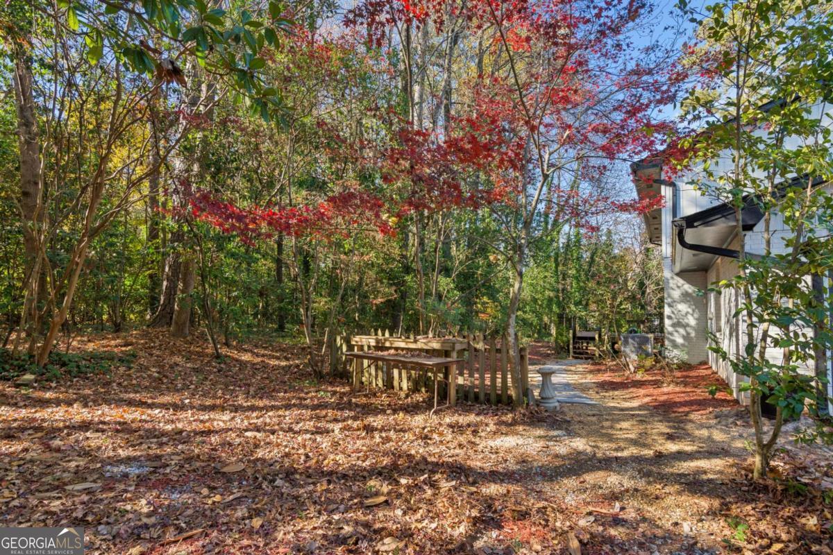 4894 Macbain Lane Property Photo 43