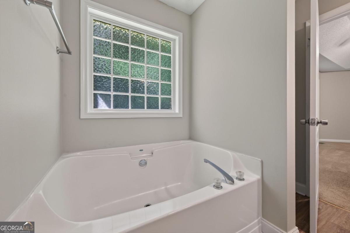57 Hickory Leaf Lane Property Photo 23
