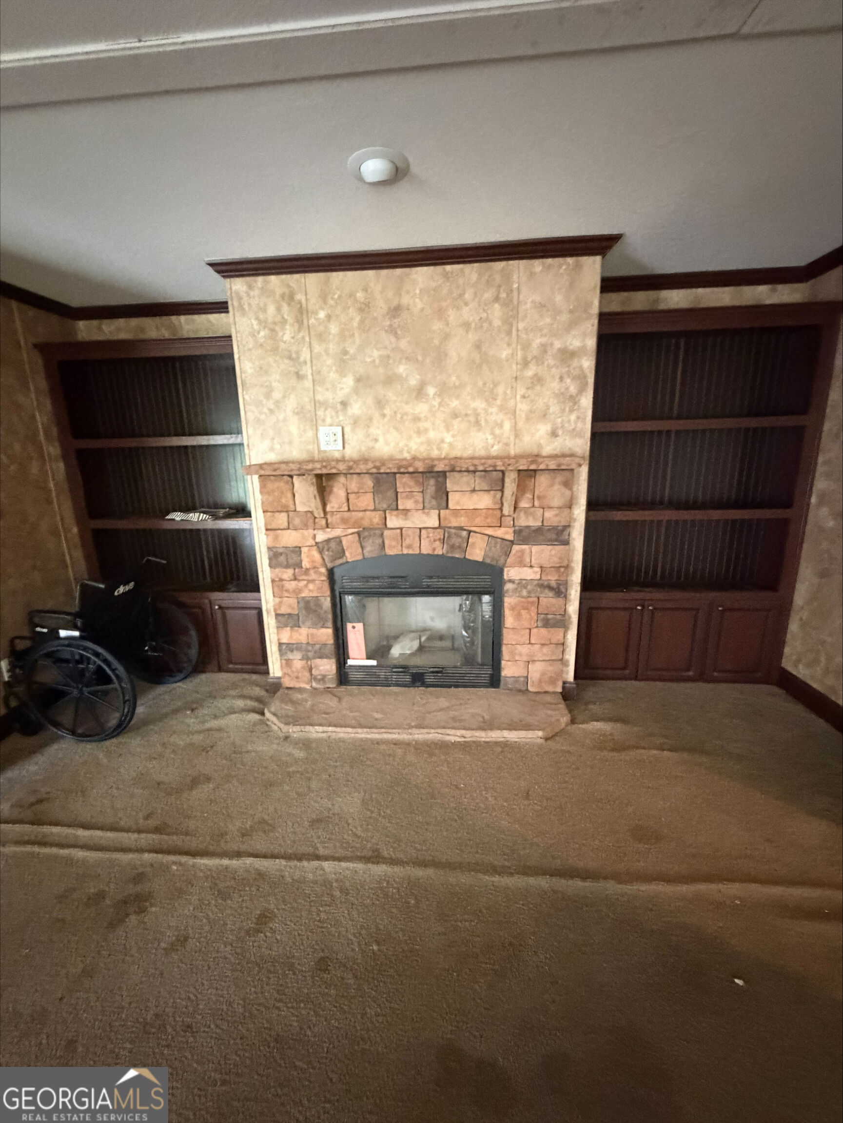 124 Tanglewood Drive Property Photo 4