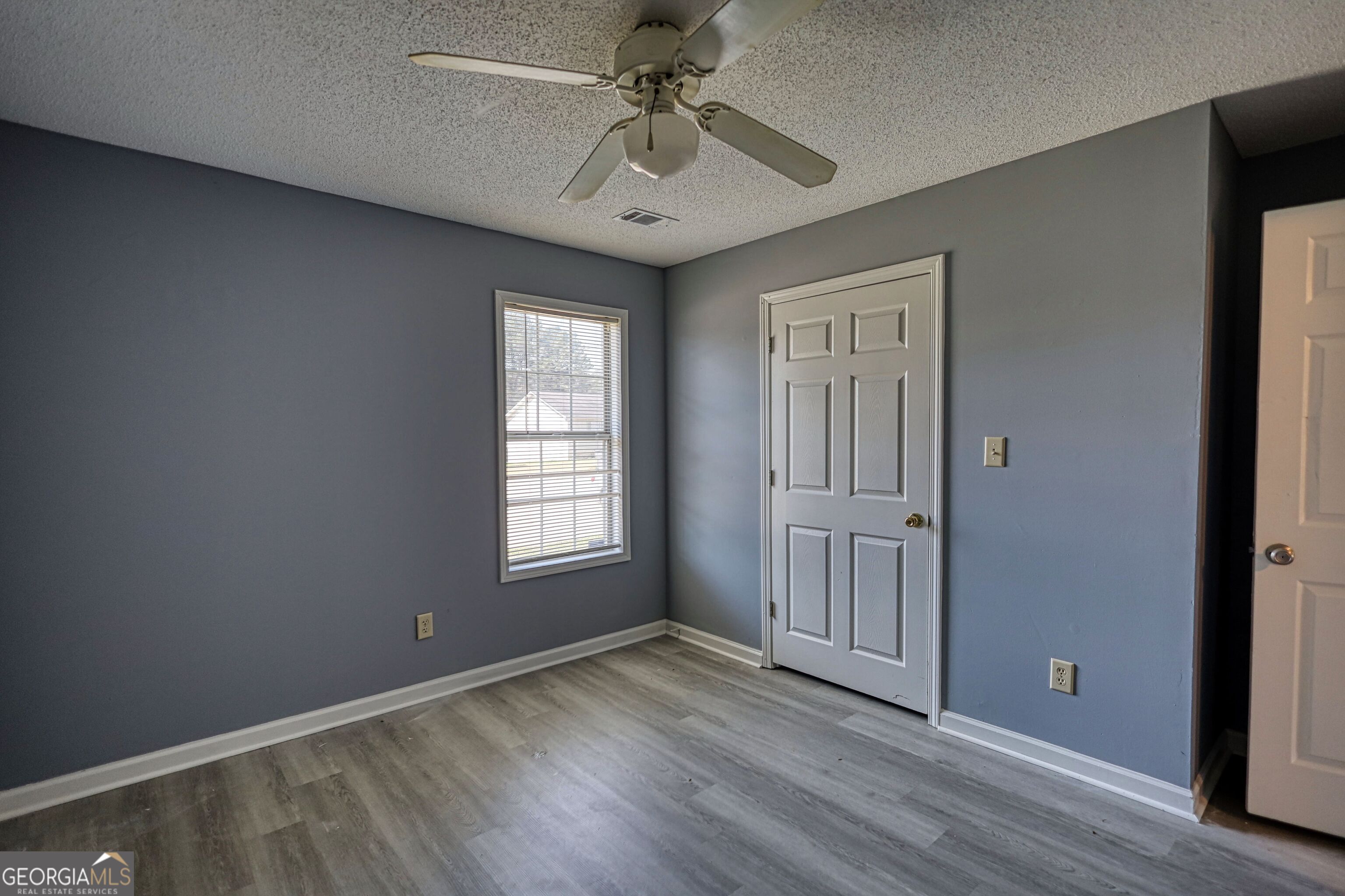 2313 Laura Court Ne Property Photo 21