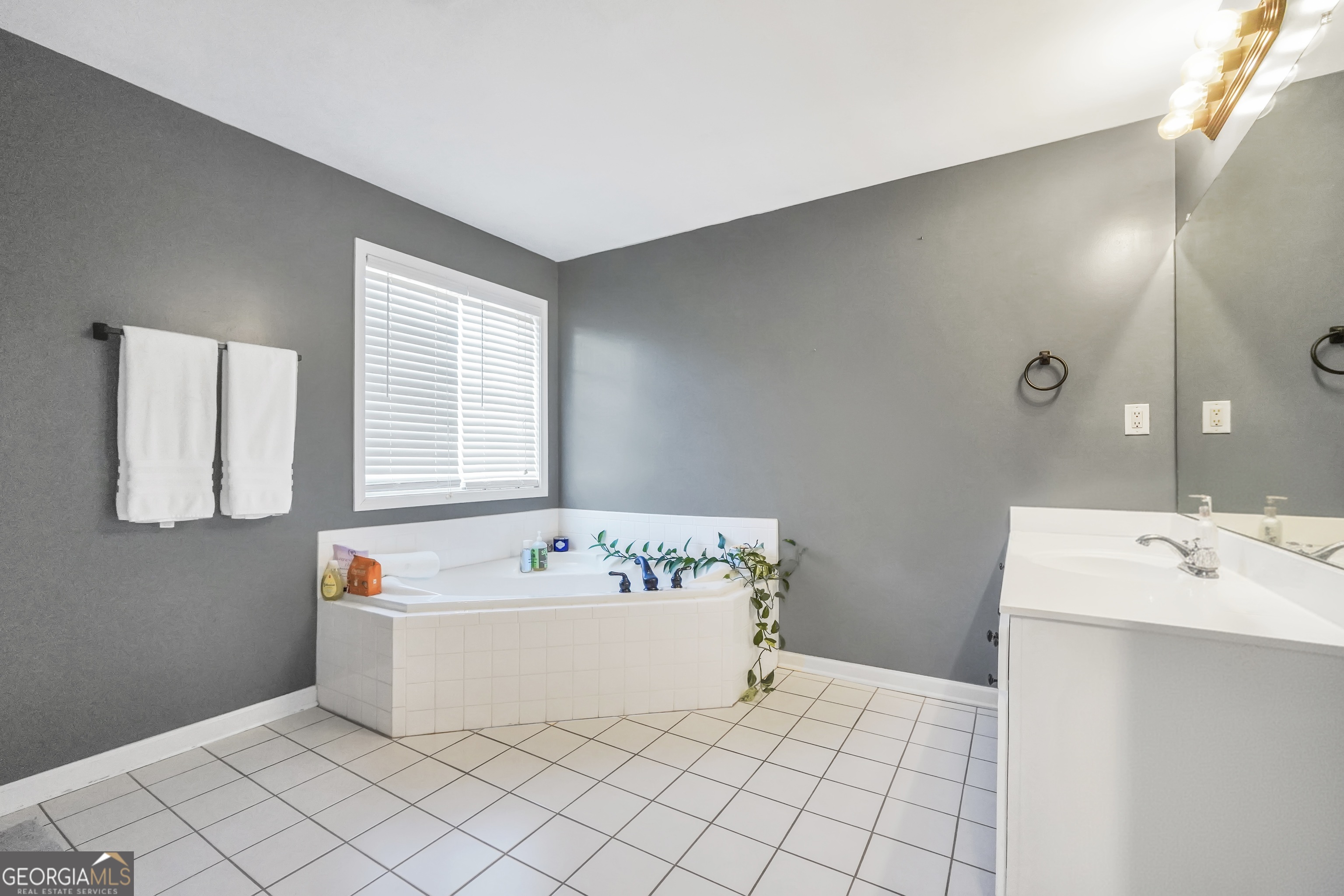 1307 Regatta Way Property Photo 24