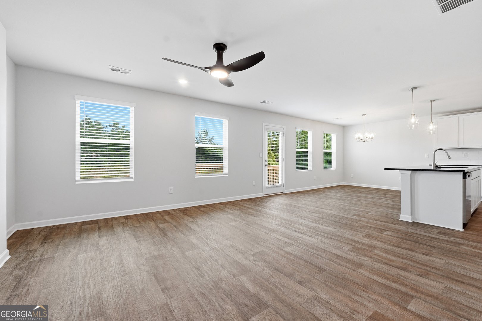206 Freshwater Court Property Photo 4